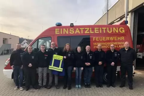 Nach dem Lehrgang (von links): Ausbildungsleiter Stefan Schlachter, Patrick Knöller, Alexander Schwegel, Michael Ohlinger, Franz