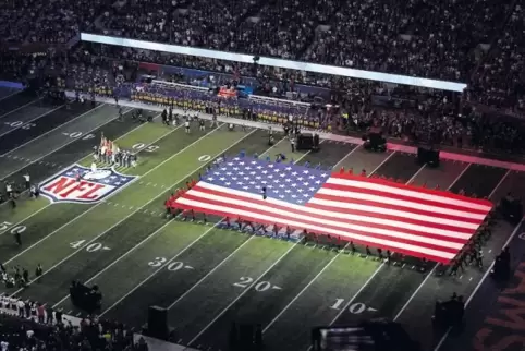 Immer ein besonderer Moment: die Nationalhymne der USA.