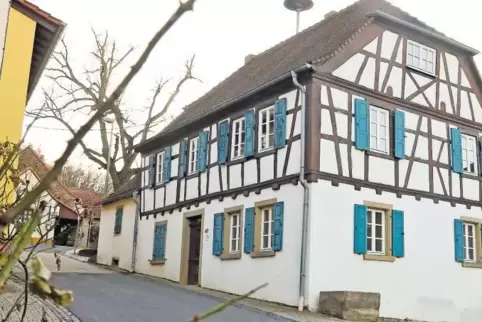 Urlaub auf dem Land: Die alte Schule in Schönborn soll zu einem modernen Ferienhaus umgestaltet werden. Ziel ist eine Klassifizi