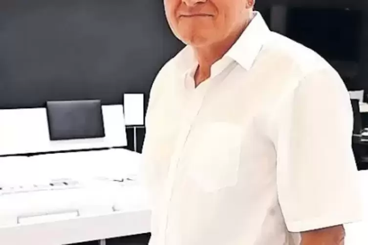 Prokurist Mario Stuppert ist seit 1976 bei V&ouml;lkel besch&auml;ftigt.