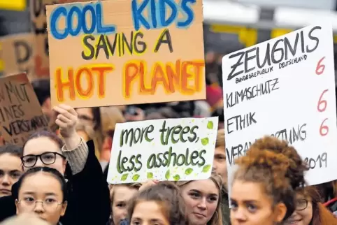 Wütend: Am 15. März demonstrieren Schüler in 59 Ländern für den Klimaschutz. In andere Städten, wie auf unserem Bild in Berlin, 