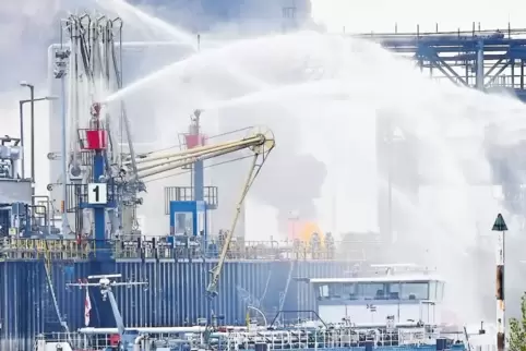 Die „Wervelwind“ lag im BASF-Nordhafen, als es dort zu Explosionen kam. Ihr Kapitän berichtete einem Gutachter danach von Verlad