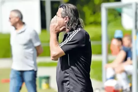 TSV-Trainer Uwe Naßhan war mit dem Auftritt seiner Mannschaft in Weisenheim nicht zufrieden.