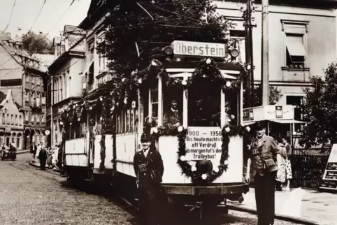 Der Betrieb einer elektrifizierten Straßenbahn gehörte zu den ersten Zielen des jungen Energieversorgers. 1956 hatte die Bahn au