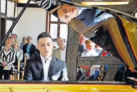 Souverän, emotional, gekonnt: Nicolas Heizmann am Klavier.