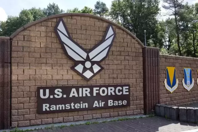 Ist die Bundesrepublik mitverantwortlich für tödliche amerikanische Drohnenangriffe von einem US-Militärstützpunkt in der Pfalz?