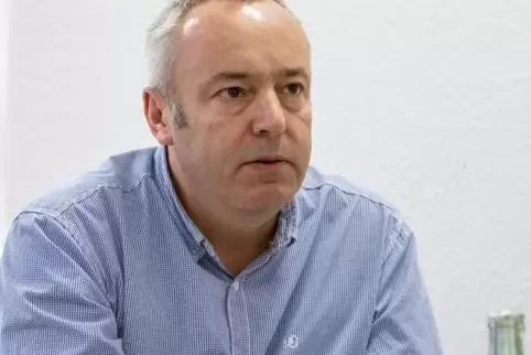 Wenn die Bundesregierung die Einrichtung nicht schließen lasse, mache sie sich an den „völkerrechtswidrigen Drohnenmorden der US