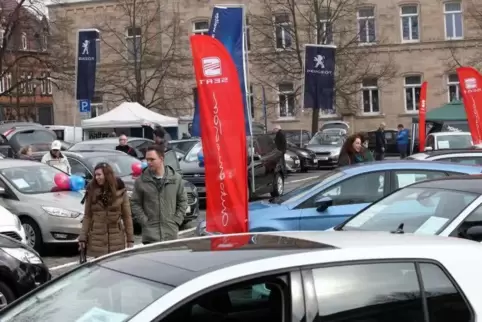 Für die Automesse wird stets der Marktplatz genutzt.  Foto: Iversen