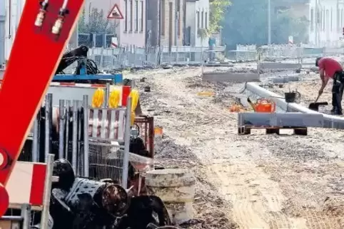 Baustelle Hauptstraße: Unser Foto zeigt den ersten Bauabschnitt, der bereits fertiggestellt ist.