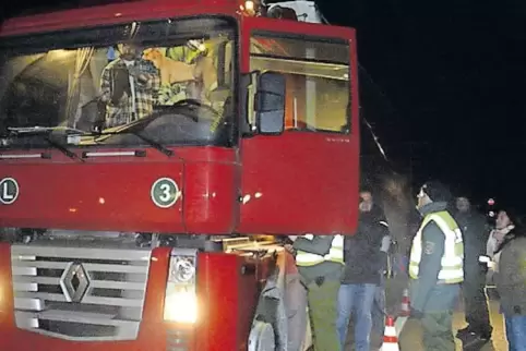 Die Pirmasenser Polizei kontrolliert genau wie ihre südpfälzischen Kollegen immer wieder, ob das Nachtfahrvebot auf der B 10 ein