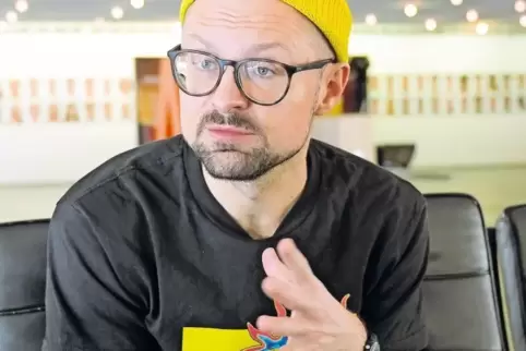 „Ich bin ein Clown“, stellt sich der Ich-Erzähler in Heinrich Bölls Roman vor. Im Gesamtwerk des deutschen Nobelpreisträgers sch