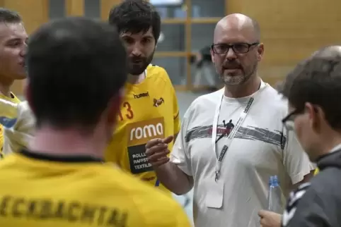 „Wir machen im Moment unnötige Fehler im Spiel“, sagt HSG-Coach Thorsten Koch. Archivfoto: Bolte