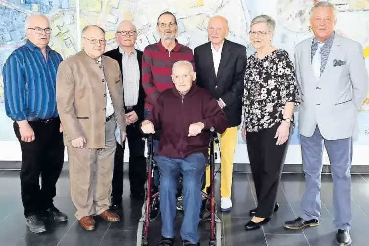 Ehrungen beim VdK Ortsverband Göllheim (von links): Jens Peter Braunich, Heinz Heppes, Horst Stricker, Hans Pauly, Herbert Wittn