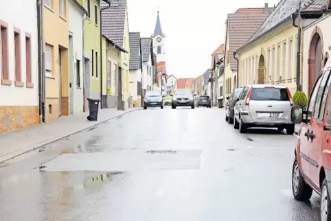 Die Fußgönheimer Hauptstraße soll saniert werden. Nun wird geschaut, ob das Land einspringt. Schließlich ist die Straße eine Lan