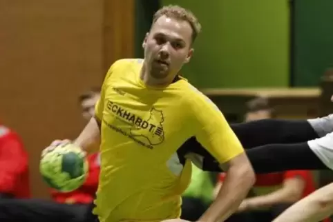 HWE-Rückraumspieler Nikolai Omlor war auch in Quierschied mehrfacher Torschütze.  Archivfoto: Sayer