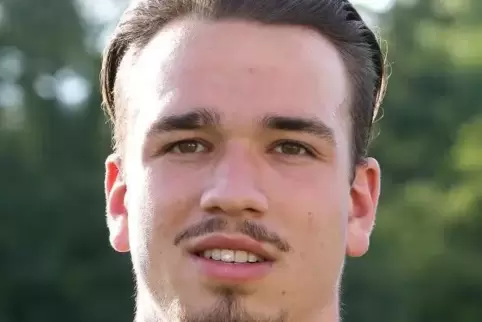 Macht sich auch als Stürmer gut: Jan Löffelmann vom FSV Offenbach. Foto: Iversen