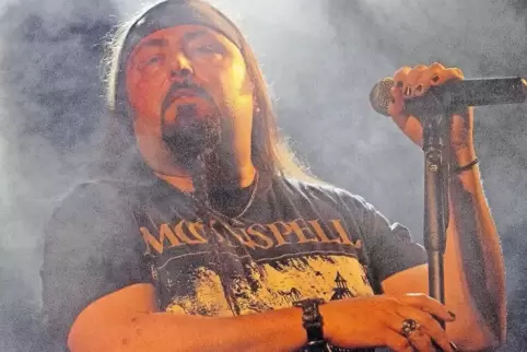 Dirk Reichel kommt mit seiner Band Purple Haze ins Route 66 und rockt, was das Zeug hält.