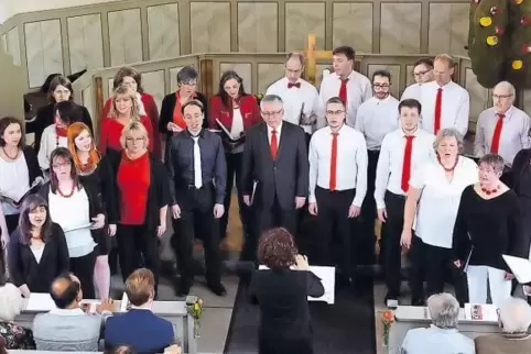 Der gemischte Chor „Viel-Harmonie“.