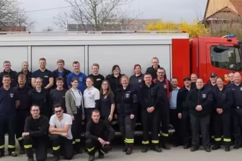 Die erfolgreichen Teilnehmer dürfen nun im Einsatz einen Trupp, bestehend aus zwei Leuten, führen. Foto: Feuerwehr 