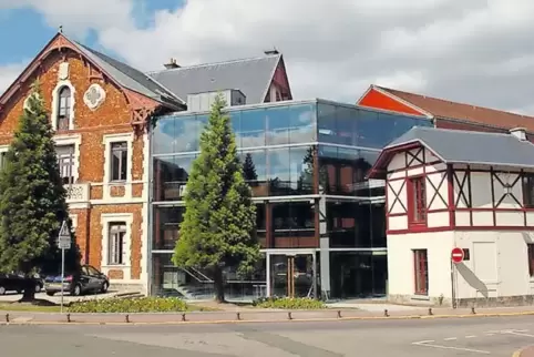 Mit Viroflay (hier das Rathaus) ist Haßloch seit 1961 verbandelt.
