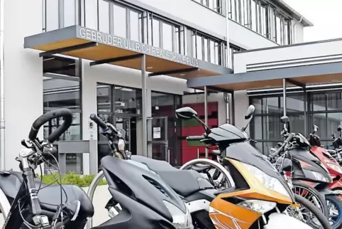 Für die Gebrüder-Ullrich-Realschule plus in Maikammer gab es noch keine Landeszuschüsse zu „Kunst am Bau“, für andere Schulen sc