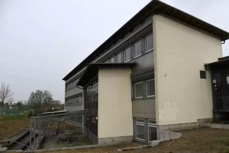 2019 soll in Lambsheim der erste kommunale Kindergarten eröffnen, der sich derzeit noch in einem Provisorium befindet.  Foto: BO