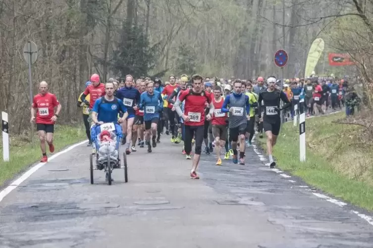 Halten verboten: Beim Halbmarathon der TSG Kaiserslautern lief und rollte alles. Foto: VIEW