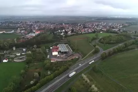 Seit etwa sieben Jahren ist das Geothermiekraftwerk in Insheim in Betrieb. Es könnte in ferner Zukunft Lithium aus dem unteririd