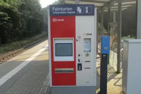 Der Fahrkartenautomat am Bahnhof Hauenstein-Mitte wurde im vergangenen Jahr bereits mehrmals aufgebrochen. Archivfoto: Polizei/f
