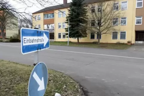 Hier entlang, Bundeswehr: Geht’s nach der Kommunalpolitik, dann kommen die Artilleristen zurück in die Kuseler Kaserne. Foto: Sa