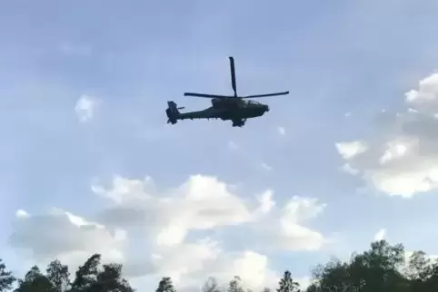 In den kommenden Tagen muss wieder mit Hubschrauber-Überflügen gerechnet werden.  Foto: frei