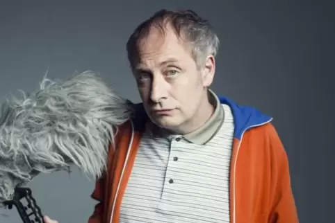 Kultreporter mit Puschelmikro: Comedian Alfons.  Foto: frei