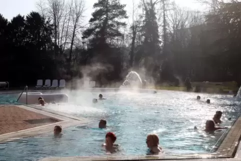 Der Außenbereich der Südpfalz-Therme.  Foto: Iversen