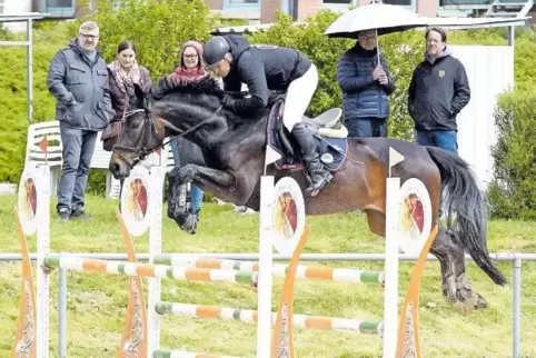 Auf Rang vier im L-Springen mit Zeitpunkten: Oliver Huber (RV Grenzland Kröppen) und Soraya.