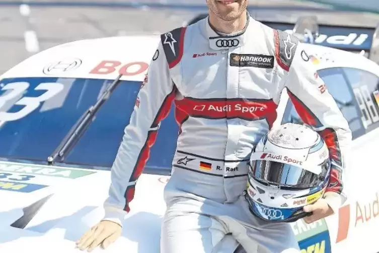 René Rast und sein neuer, diesmal weißer Dienstwagen: Seine Startnummer 33 hat der Pilot des Neustadter Teams Rosberg behalten. 