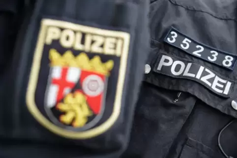 Die Polizei Rheinland-Pfalz will sich künftig noch stärker mit der saarländischen Polizei kurzschließen. Archivfoto: dpa 