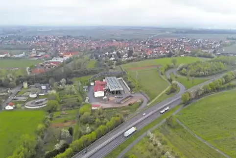 Seit etwa sieben Jahren ist das Geothermiekraftwerk in Insheim in Betrieb. Es könnte in ferner Zukunft Lithium aus dem unteririd
