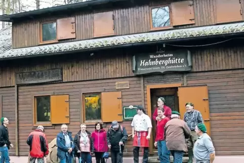 Bei Wanderern beliebt: die Hahnberghütte der Zweibrücker Ortsgruppe des Pfälzerwald-Vereins. Der Bezirksverband hat dort Brandsc