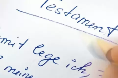 Bestimmen können Erblasser vieles. Ihre Bedingungen an die Erben sind aber nicht zwangsläufig gültig.