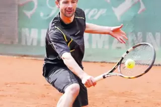 Sebastian Pelgen (Herren 30 I TC Schwarz-Weiß Speyer) steuerte einen Einzelsieg zum 14:7 über den TC BW Zweibrücken in der Pfalz