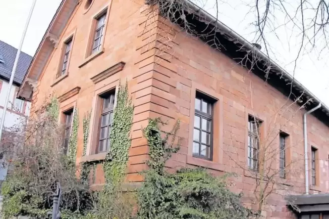 Man darf gespannt sein, wer die Ratssitzungen im Battenberger Dorfgemeinschaftshaus die kommenden fünf Jahre leiten wird.