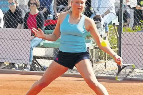 Nastasja Schunk beim Turnier in Istres, wo sie das Finale erreicht.