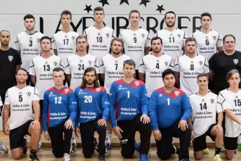 Die zweite Mannschaft des TuS Dansenberg: hinten von links: Benjamin Jusufbegovic, Timo Holstein, Marco Holstein, Patrick Schulz