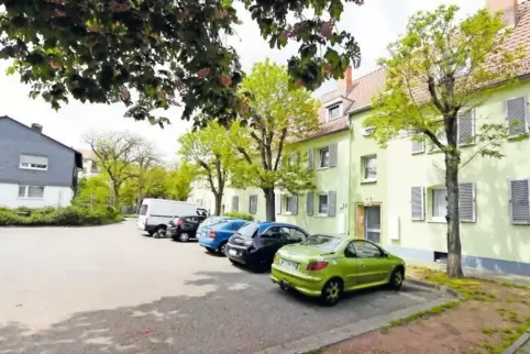 Auch heute noch gleicht die Straße fast jenem längst vergangenen Kosmos der Frankenthaler Kindheit. Nur: Auf der Straße spielt h