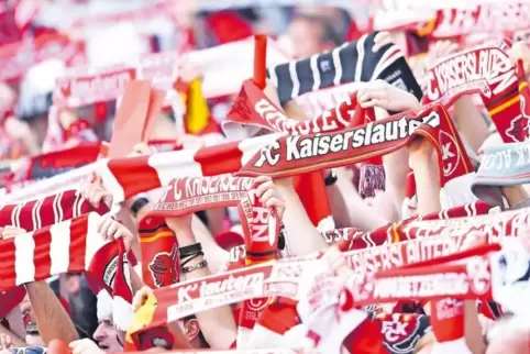Rückhalt von den Westkurve-Fans: Dafür ist der 1. FC Kaiserslautern berühmt. Aber: Es wird weniger.