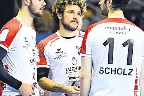 Ratlos in Berlin: Alexander Falk, Pascal Durak und Jonathan Scholz (von links).
