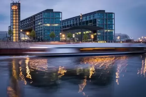 Berlin_HBF.jpg