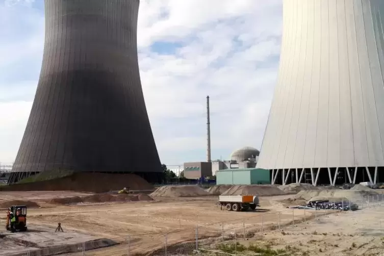 Baustelle Kernkraftwerk: Das Areal für den Konverter, der Gleichstrom umwandeln und ins Stromnetz einspeißen soll, muss vier Met
