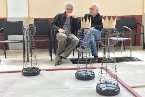 Christoph Steeger (57) aus Helmenzen (links) und Johannes Göbel aus Bonn haben gemeinsam das Kultursommer-Projekt „verloren/gefu