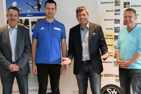 Freuen sich auf das Turnier in Frankenthal (von links): Harald Stark, Alexander Fangmann, Markus Merk und Oliver Herrmann. Foto: